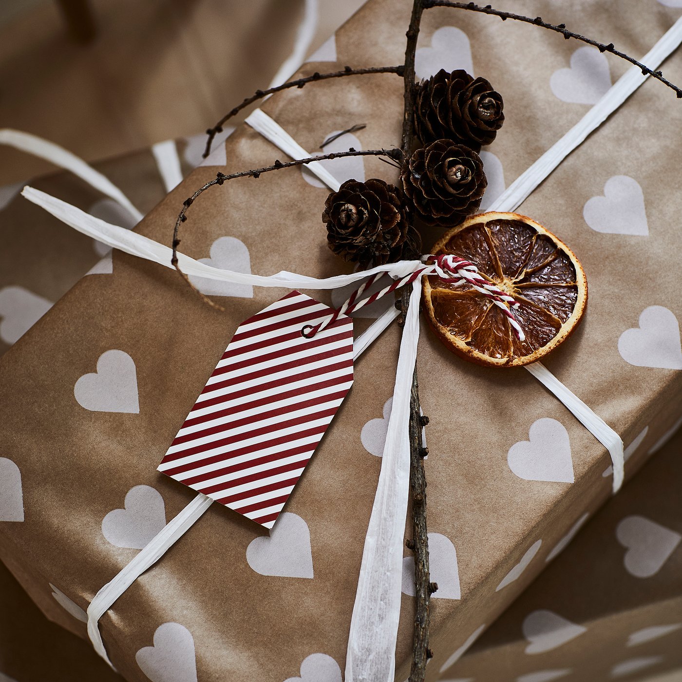 Gift wrap, roll, heart pattern/brown 3