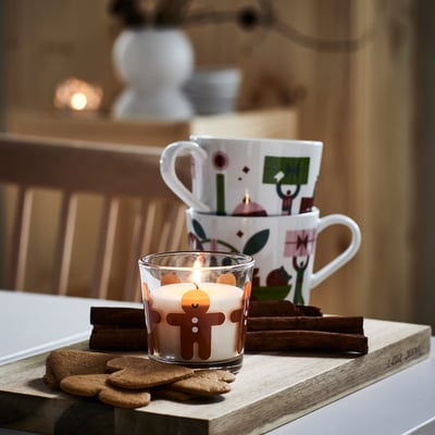 VINTERFINT Scented candle in glass, Gingerbread cookies, 25 hr