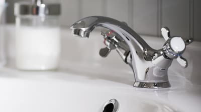 Bathroom faucets & sink taps