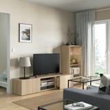 BESTÅ Comb almacenamiento TV/prta vidrio, efecto de roble teñido en blanco/Lappviken vidrio transp efct roble teñido bla, 94 1/2x16 1/2x50 3/4 "
