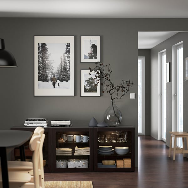 BESTÅ Combinación almacenamiento+puertas, negro-marrón/Sindvik vidrio transparente negro-marrón, 70 7/8x16 1/2x25 5/8 "