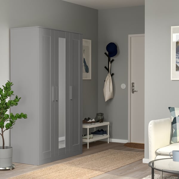 BRIMNES Armario con 3 puertas, gris, 46x74 3/4 "