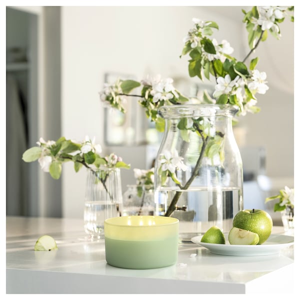LÖVSKOGSLUND Vela arom recipiente vidrio 3mechas, manzana/verde, 25 hr
