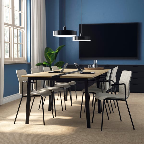 MITTZON Mesa de reuniones, chapa de roble/negro, 47 1/4x42 1/2x29 1/2 "