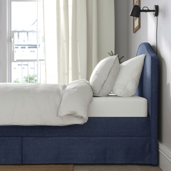 RAMNEFJÄLL Base de cama tapizada, Kilanda azul oscuro/Luröy, Tamaño twin