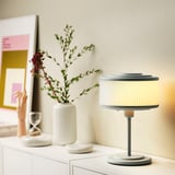 REMTÅNG Lámpara de mesa, gris-verde, 15 "