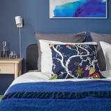 REVFINGERÖRT Funda para cojín, azul oscuro/multicolor, 20x20 "