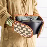RINNIG Guante para cocina, con diseño beige claro/gris-verde marrón rojizo