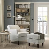 ROCKSJÖN Sillón con reposapiés, Klovsta gris/blanco