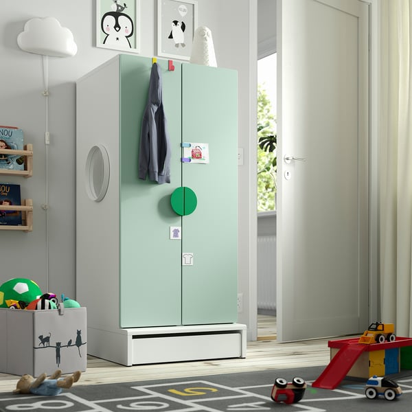 SMÅSTAD / UPPFÖRA Armario, blanco verde claro/+3 estantes, 23 5/8x25 5/8x53 1/2 "