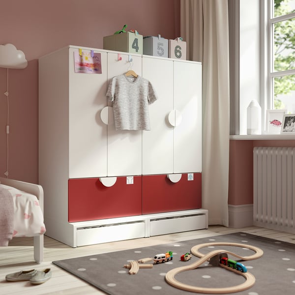SMÅSTAD / UPPFÖRA Combinación de almacenaje, blanco rojo/+2 cajones, 47 1/4x25 5/8x53 1/2 "