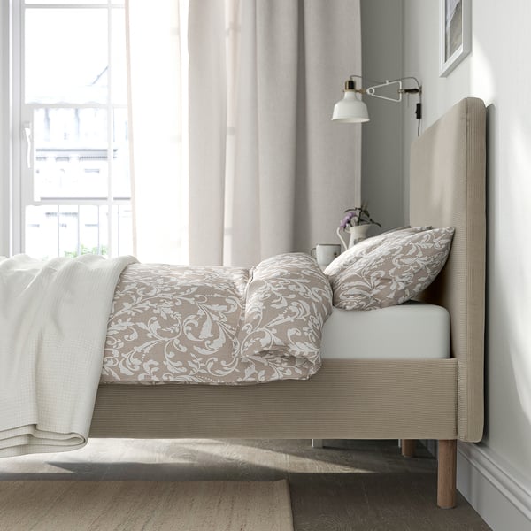 TÄRNKULLEN Base de cama tapizada, Kelinge beige, Tamaño twin