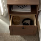 YTTERVÅG Mesita de noche, marrón grisáceo, 18 1/2x16 1/8 "